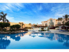 Pyramisa Beach Resort
